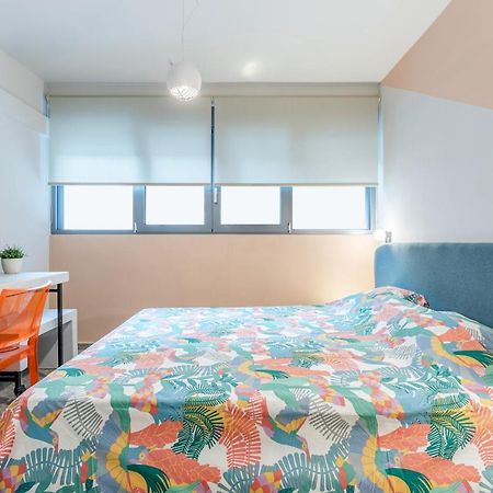 Pop Art Homm In Groovy Koukaki Apartment Atena Exterior foto