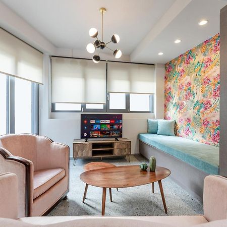 Pop Art Homm In Groovy Koukaki Apartment Atena Exterior foto