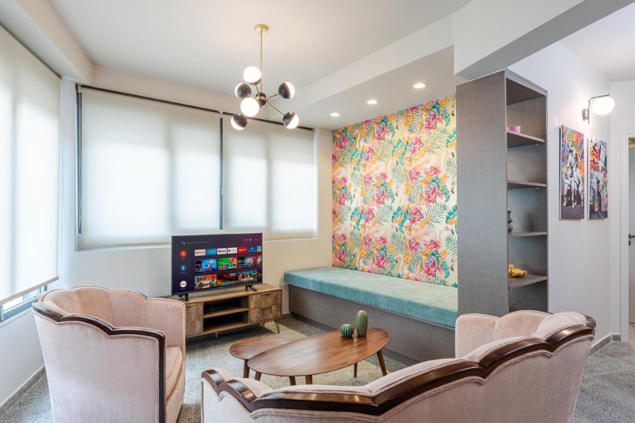 Pop Art Homm In Groovy Koukaki Apartment Atena Exterior foto