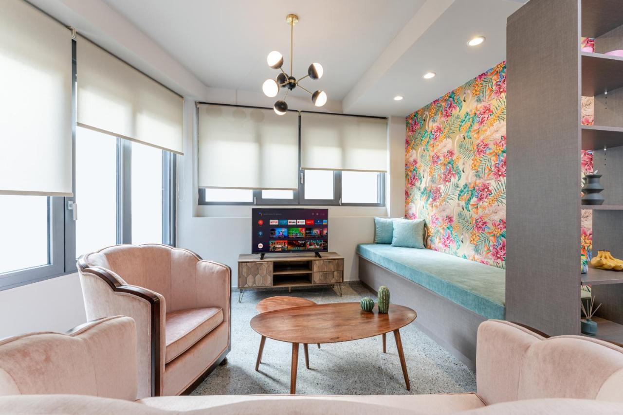 Pop Art Homm In Groovy Koukaki Apartment Atena Exterior foto