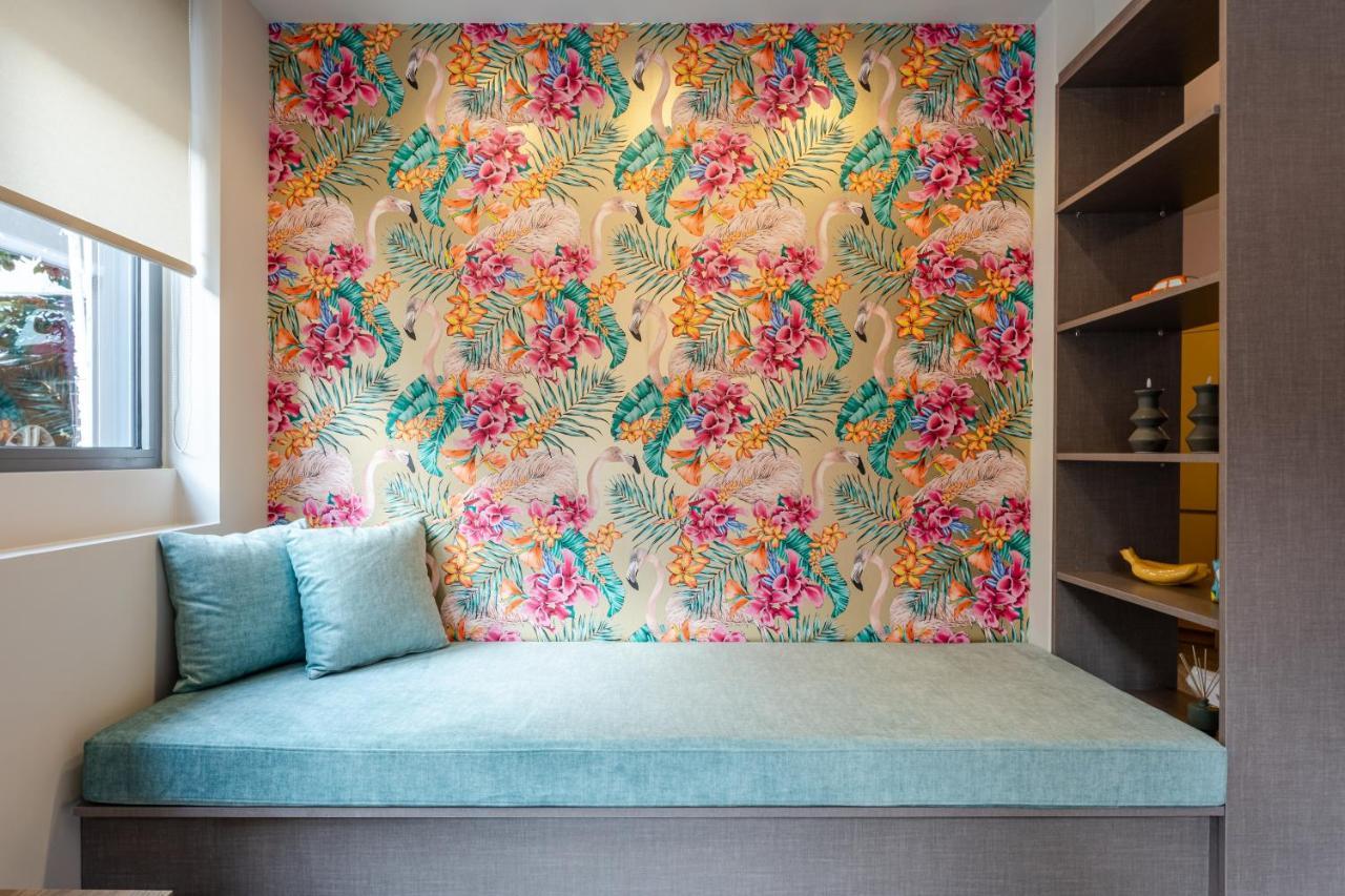 Pop Art Homm In Groovy Koukaki Apartment Atena Exterior foto