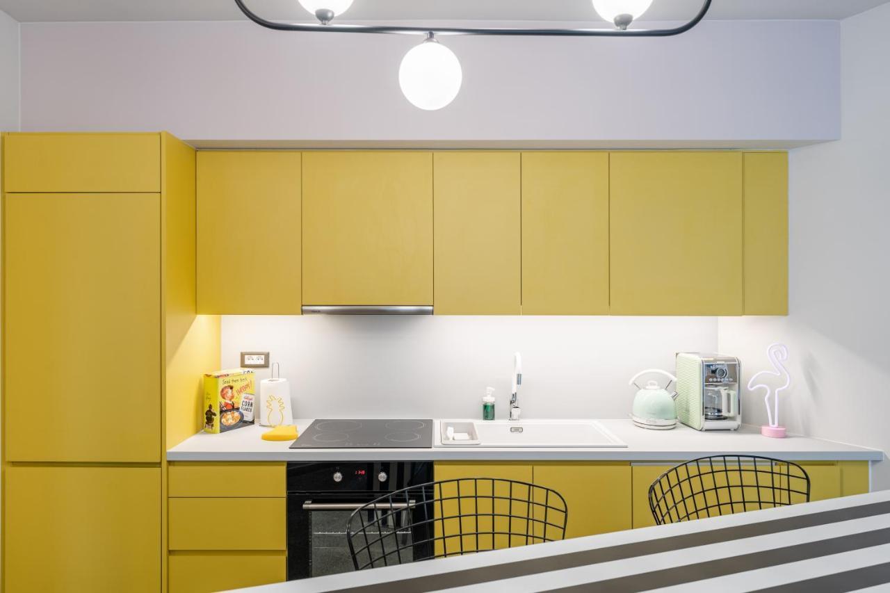 Pop Art Homm In Groovy Koukaki Apartment Atena Exterior foto