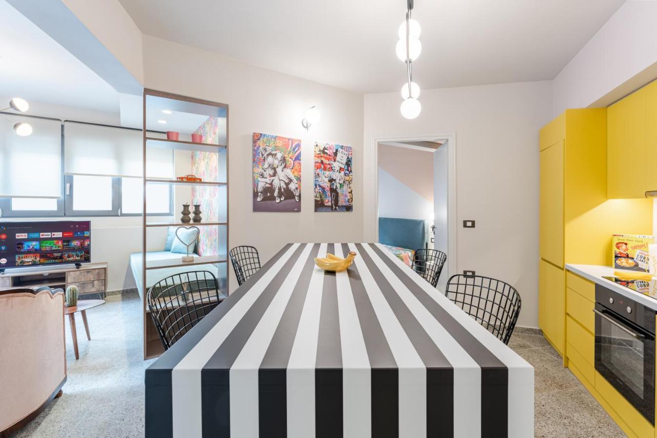 Pop Art Homm In Groovy Koukaki Apartment Atena Exterior foto