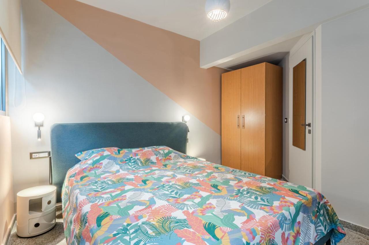 Pop Art Homm In Groovy Koukaki Apartment Atena Exterior foto